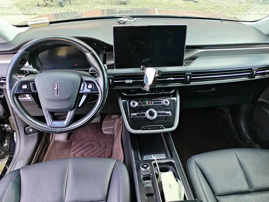 Lincoln Corsair — миниатюра 12