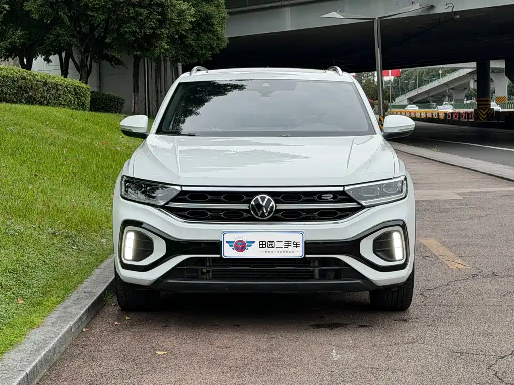 Volkswagen T-Roc — миниатюра 2