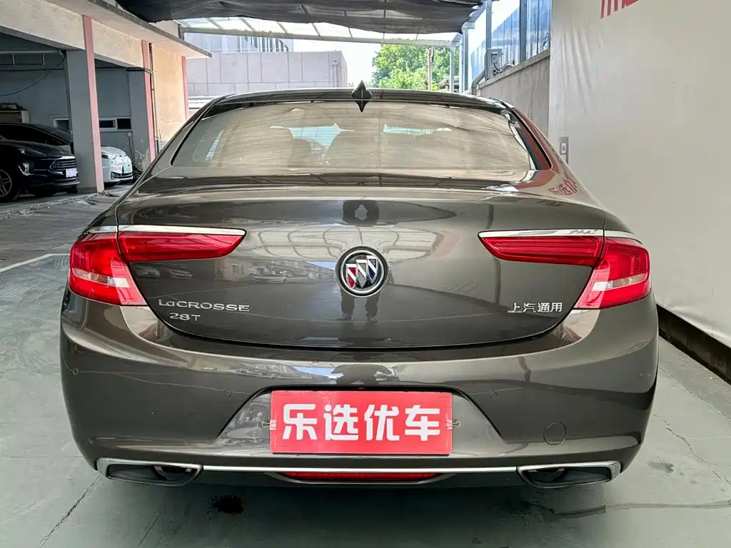Buick LaCrosse — миниатюра 4