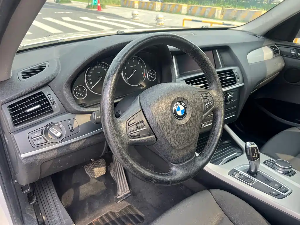 BMW X3 (Import) — миниатюра 12