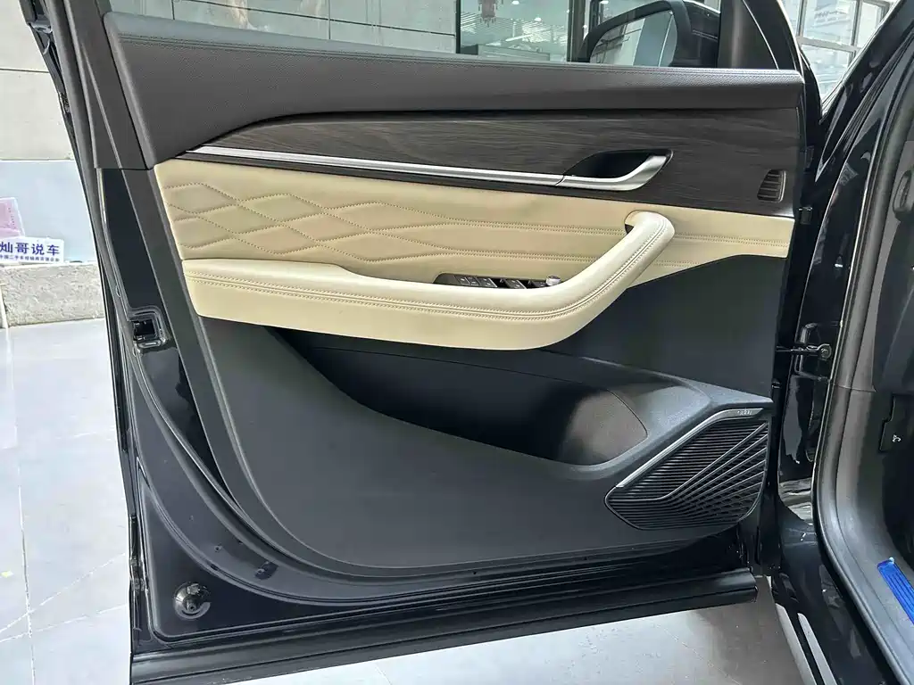 Geely Xingyue L — миниатюра 15