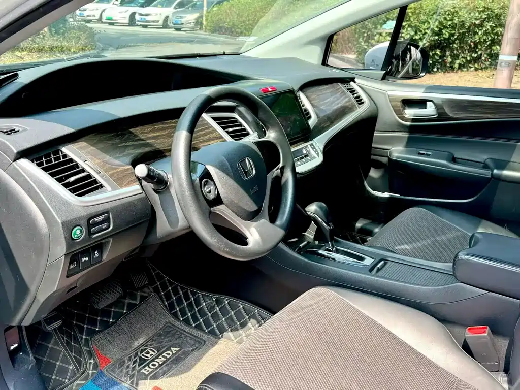 Honda Jade — миниатюра 4