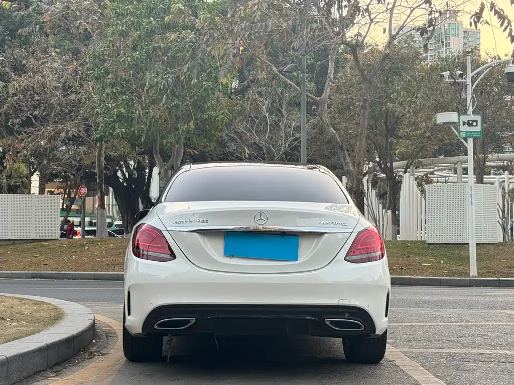 MERCEDES-BENZ C CLASS