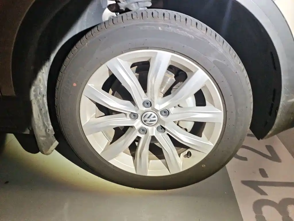 Volkswagen T-Roc — миниатюра 24