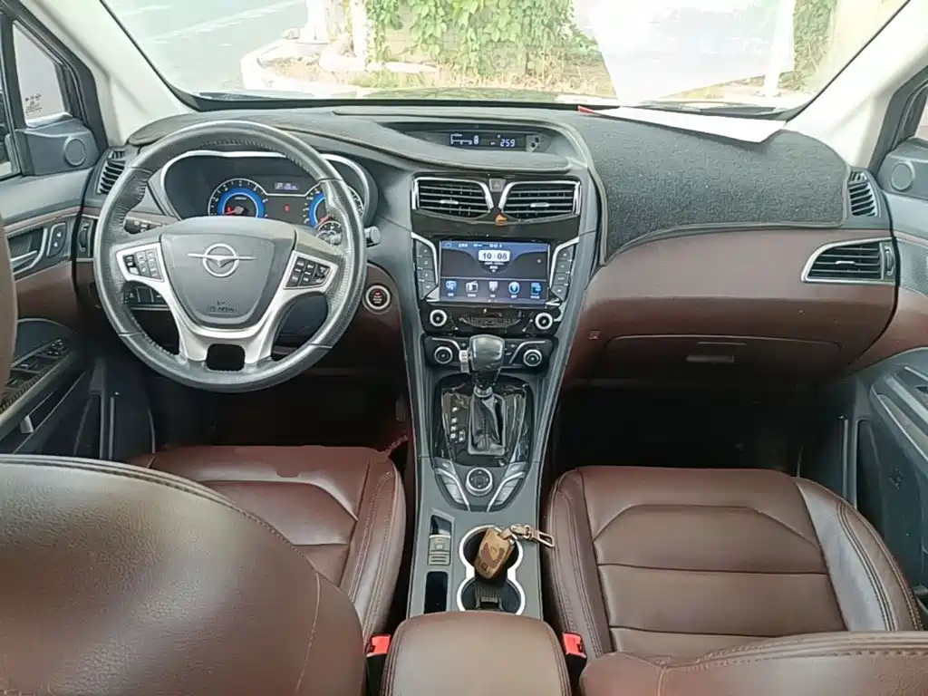 Haima Familia MPV — миниатюра 10