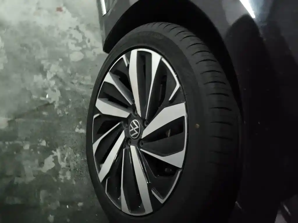 Volkswagen Passat — миниатюра 8