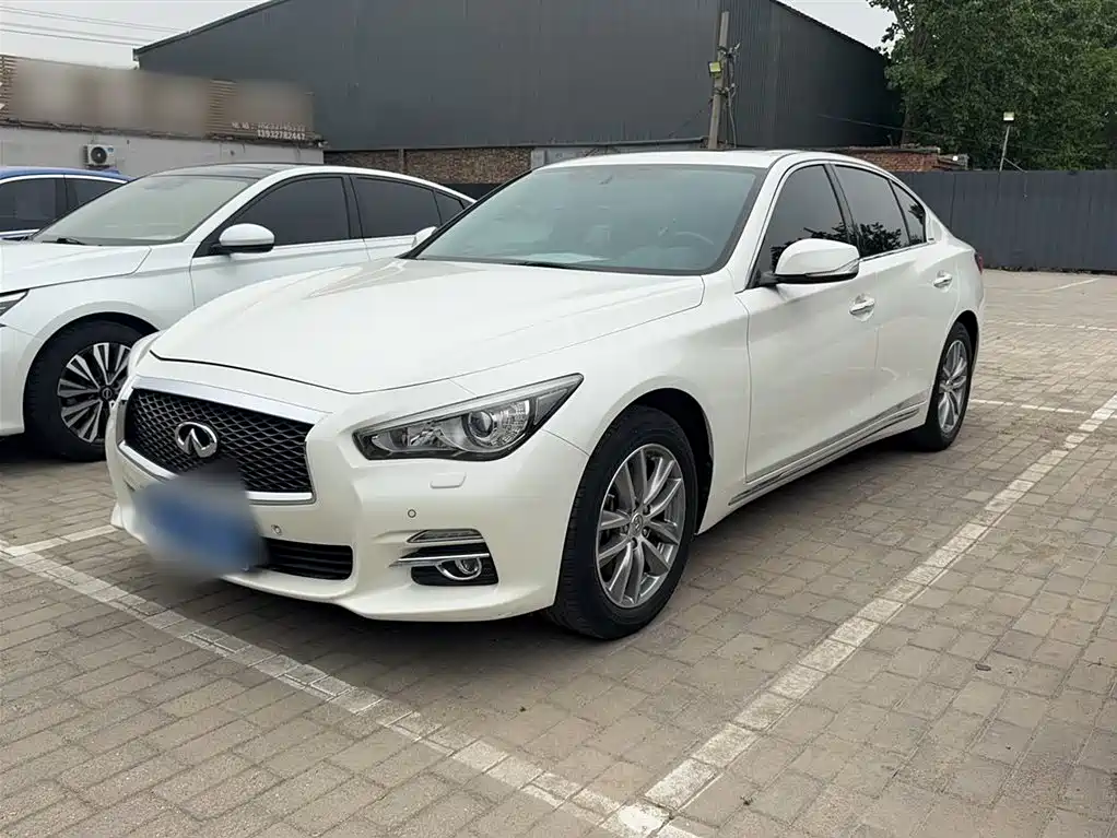 Infiniti Q50L 2017