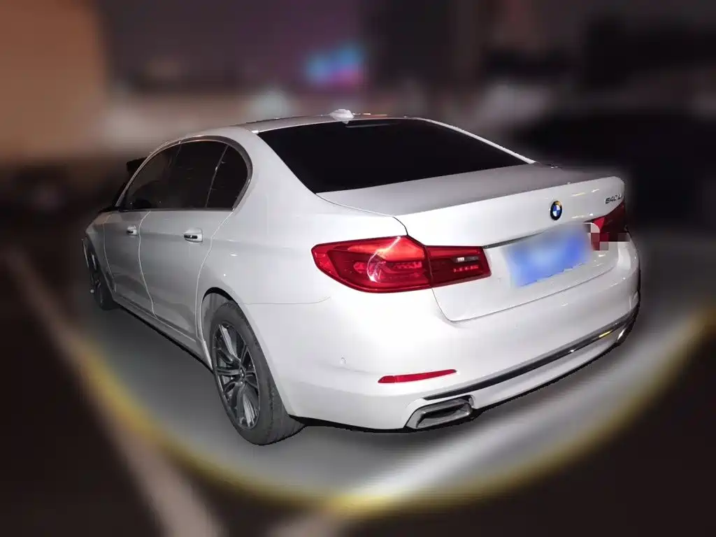 BMW 5 Series — миниатюра 25