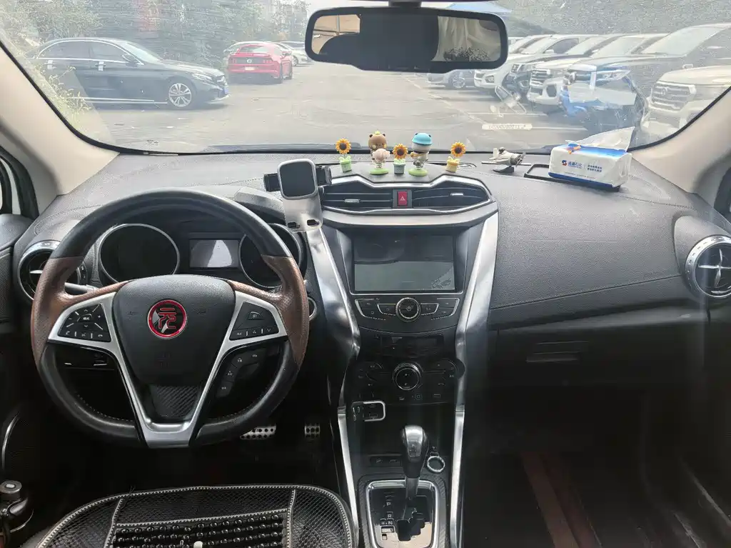 BYD Yuan — миниатюра 5