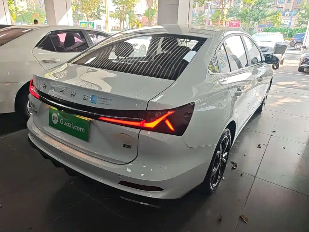 Roewe i5 — миниатюра 7