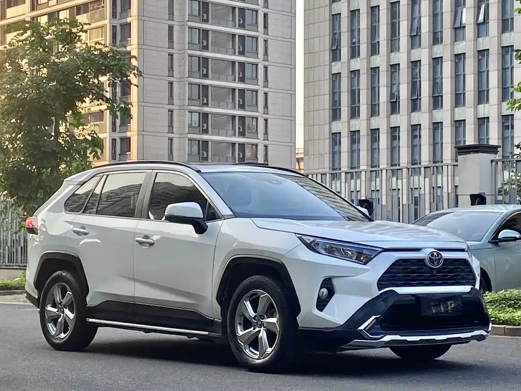 TOYOTA RAV4 RONGFANG