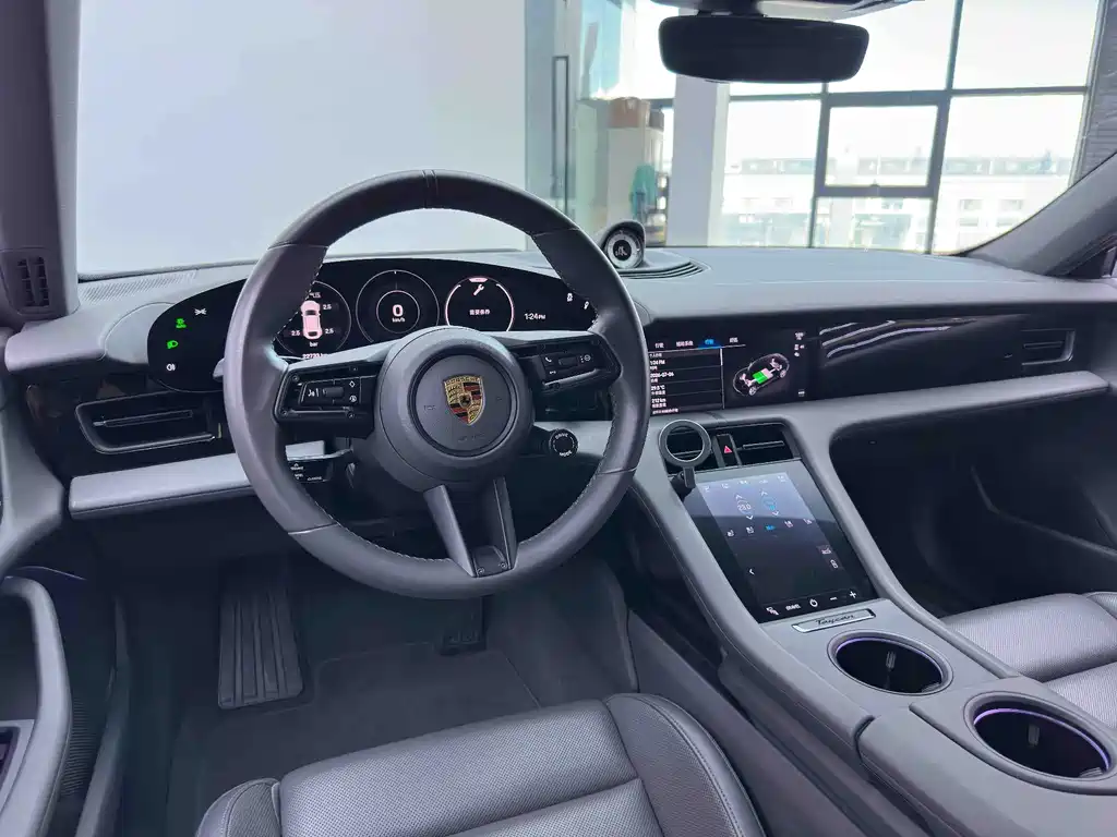 Porsche Taycan 2022 — фото 14