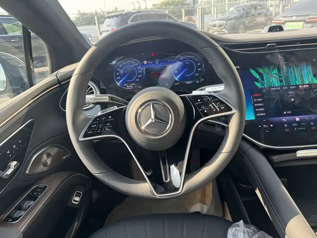 Mercedes-Benz EQS — миниатюра 8