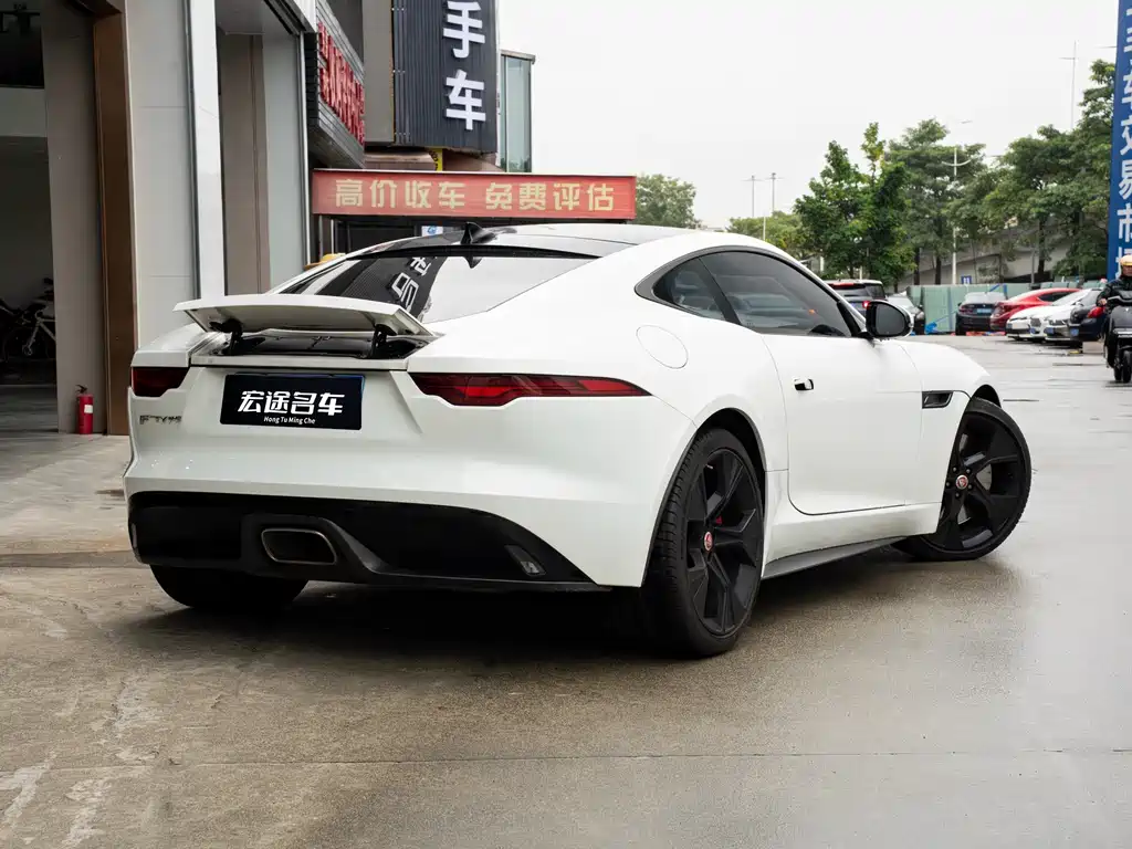 JAGUAR F TYPE