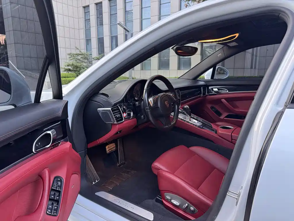 Porsche Panamera — миниатюра 7