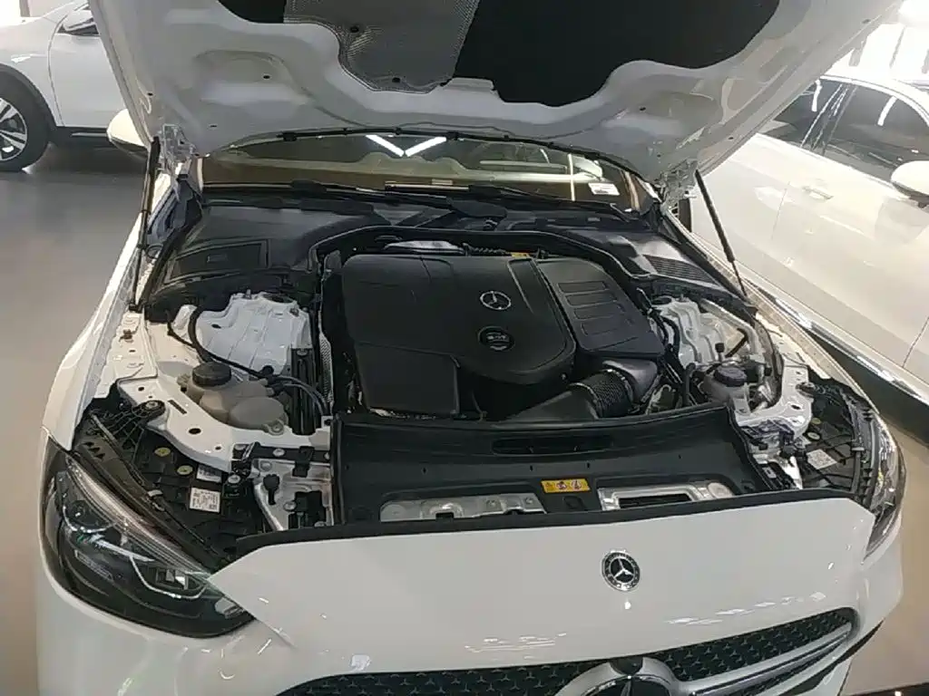 Mercedes-Benz C-Class — миниатюра 20