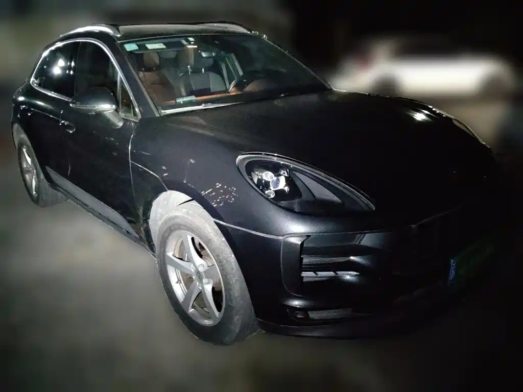 Porsche Macan — миниатюра 3