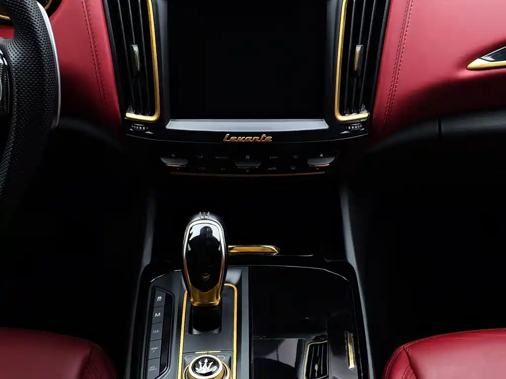 Maserati Levante — миниатюра 16