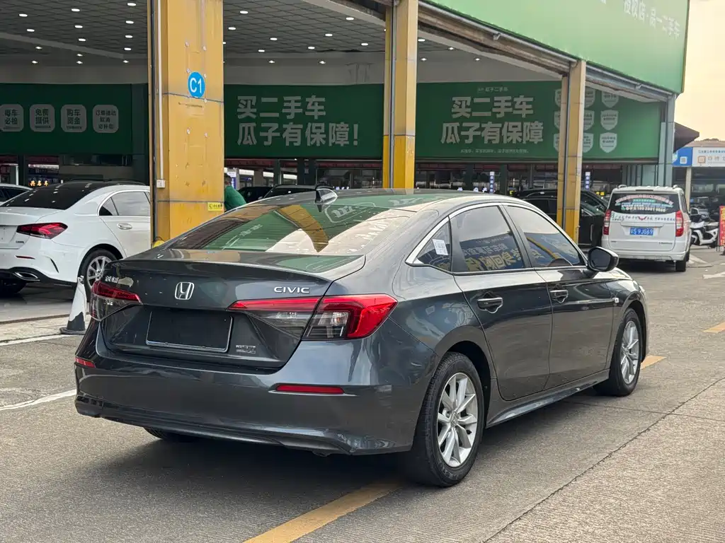 Honda Civic — миниатюра 7