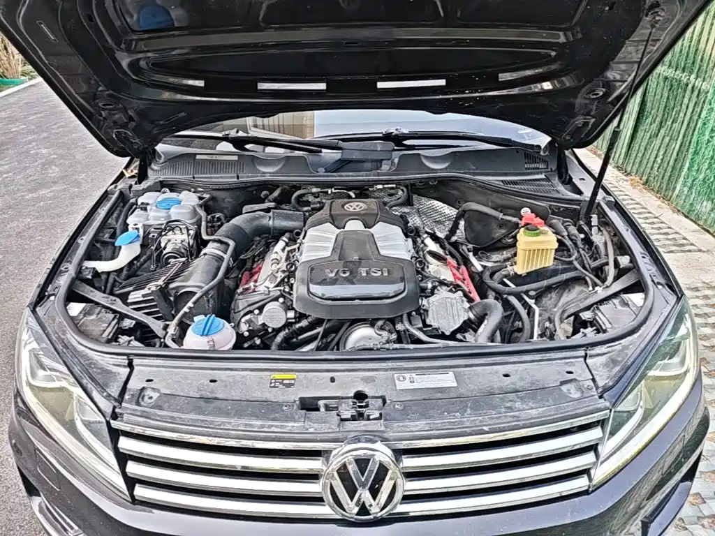 Volkswagen Touareg — миниатюра 20