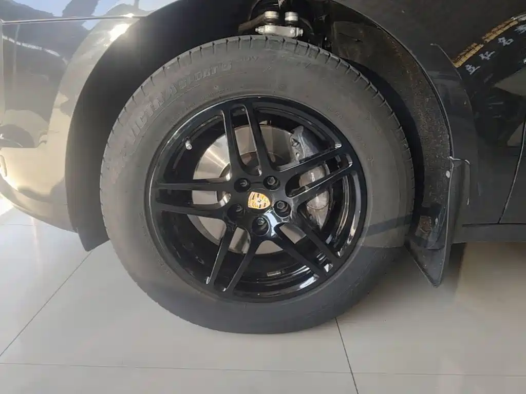 Porsche Macan — миниатюра 23