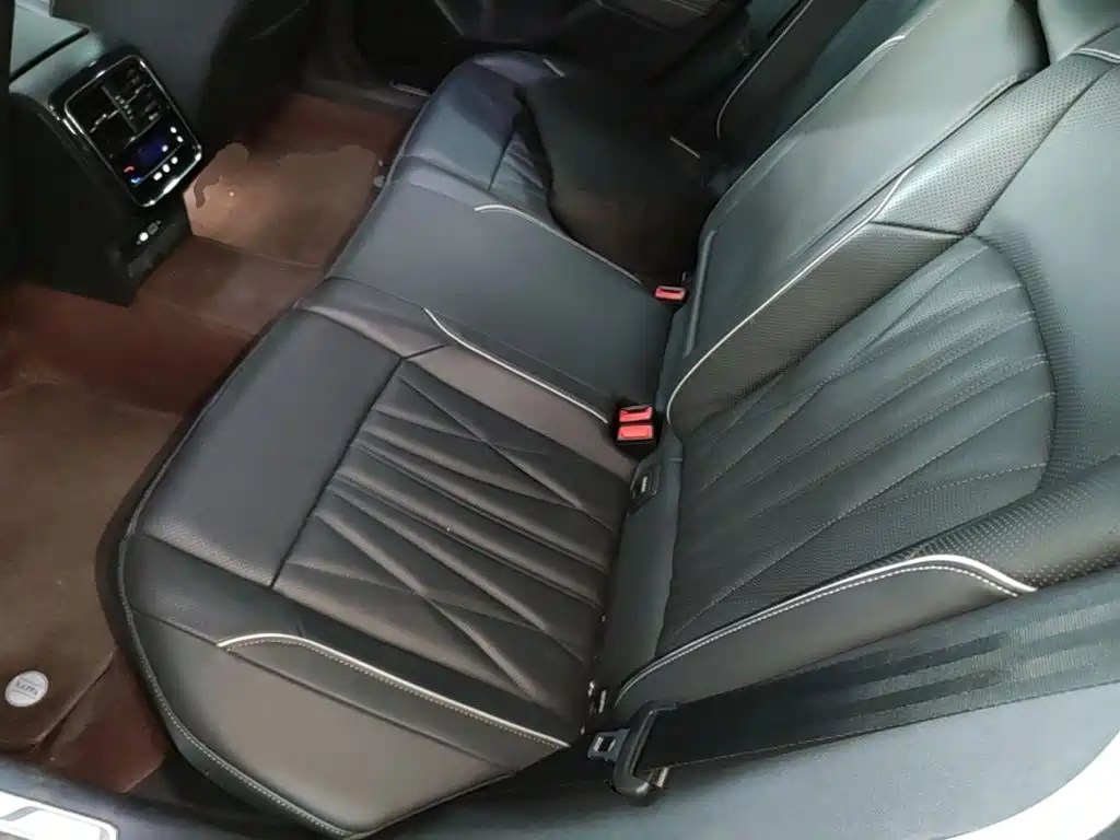 Volkswagen Passat — миниатюра 13