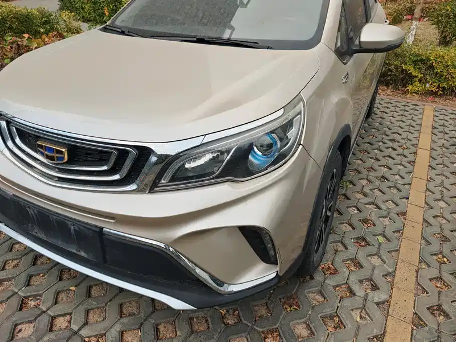 Geely Vision X3 — миниатюра 5