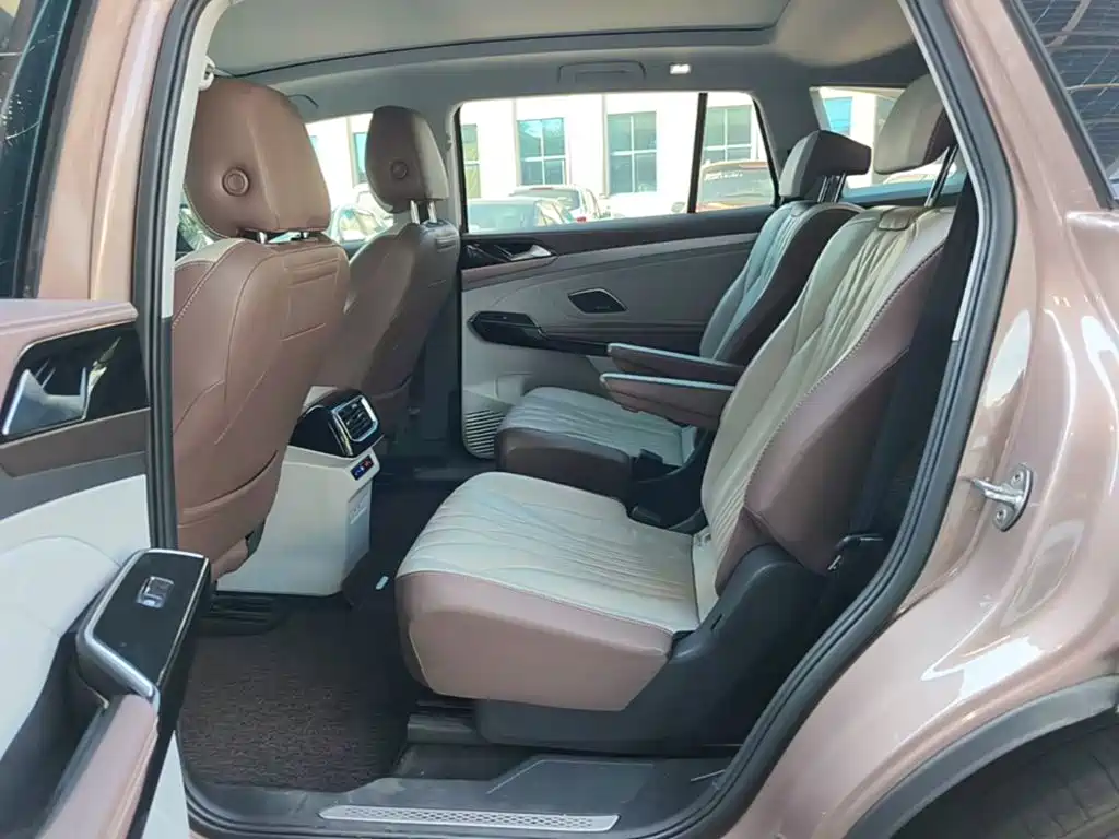 Volkswagen ID.6 X — миниатюра 17