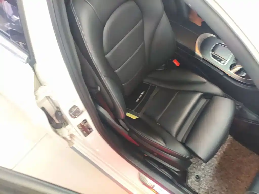 Mercedes-Benz C-Class — миниатюра 25