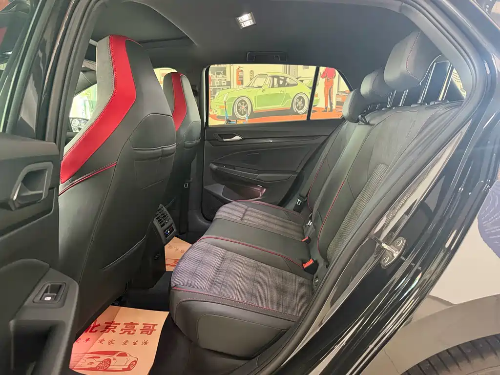 Volkswagen Golf GTI — миниатюра 13