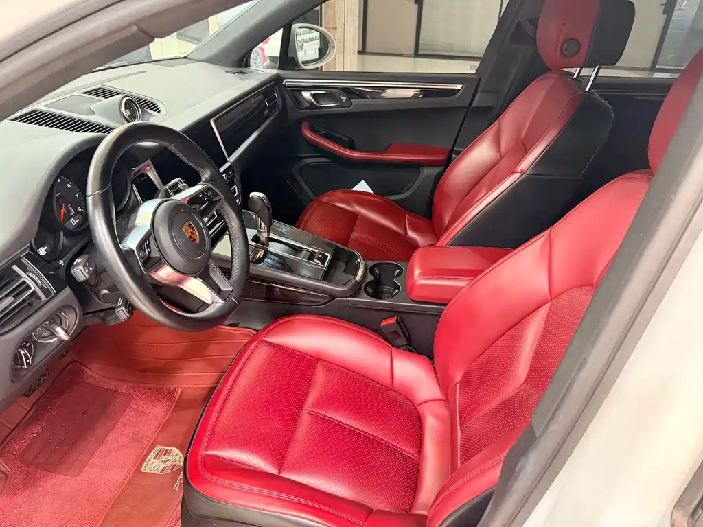 Porsche Macan — миниатюра 4