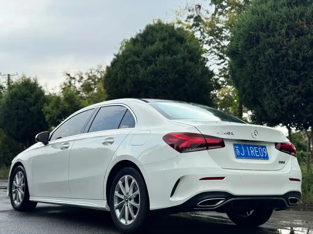 MERCEDES-BENZ A CLASS