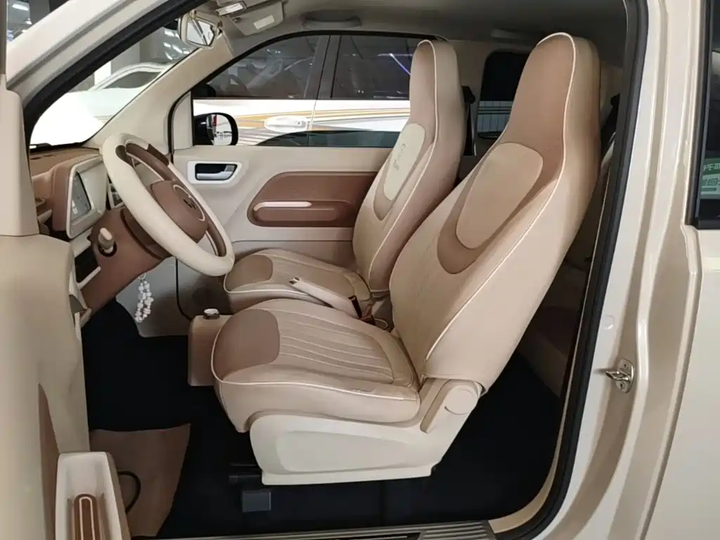 Wuling MINIEV — миниатюра 15