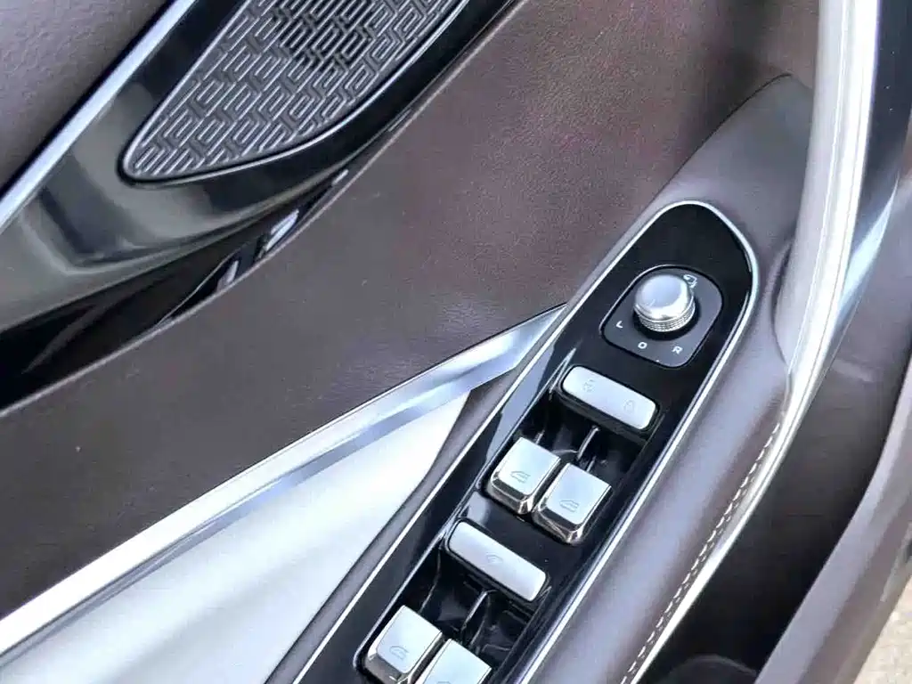 Geely Jia Ji — миниатюра 18