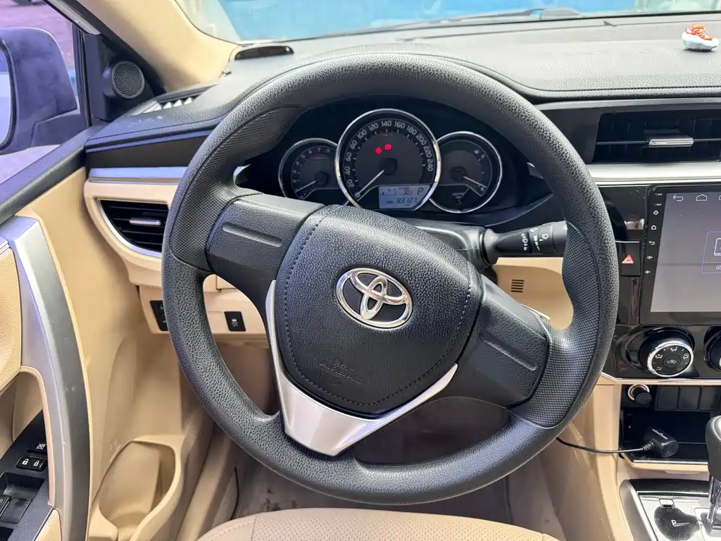 TOYOTA COROLLA