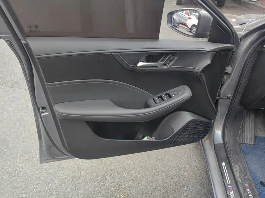 Roewe i5 — миниатюра 7