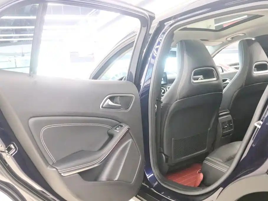 Mercedes-Benz GLA — миниатюра 14