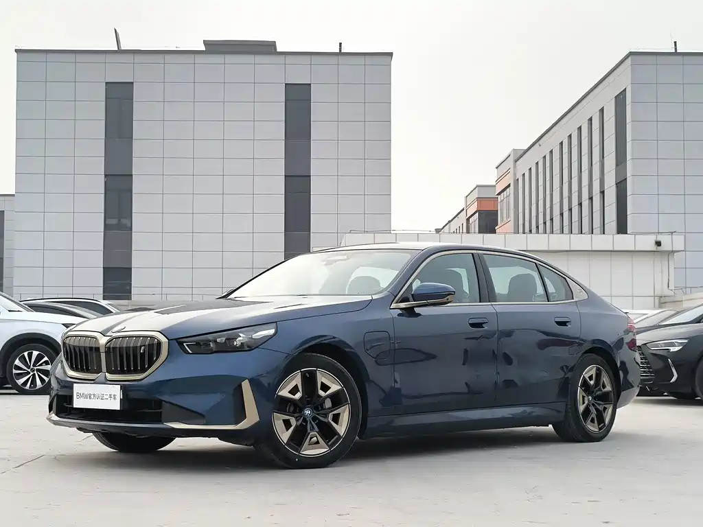 BMW I5