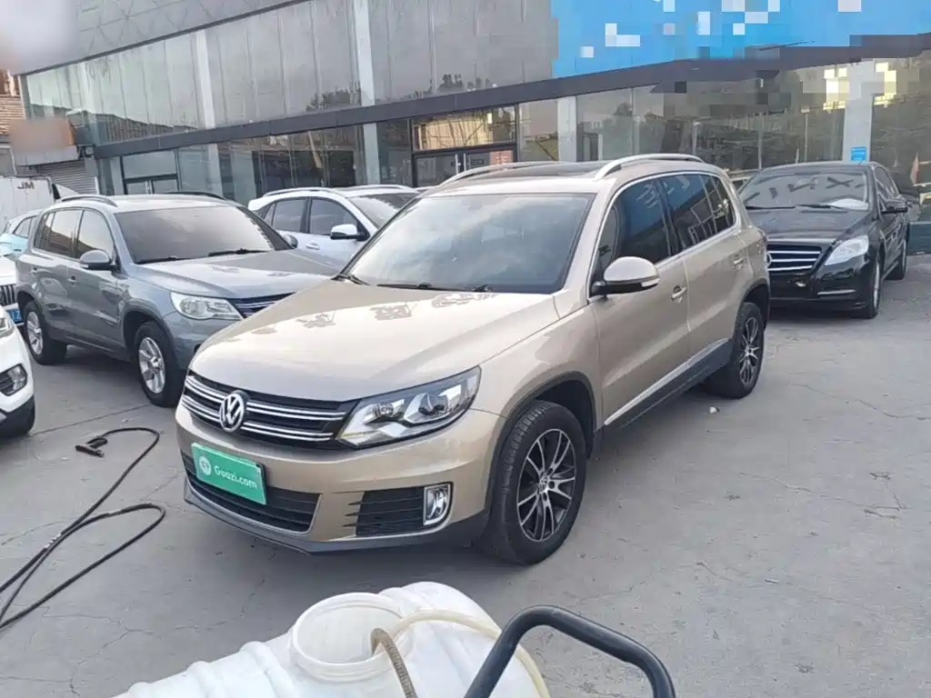 Volkswagen Tiguan — миниатюра 2