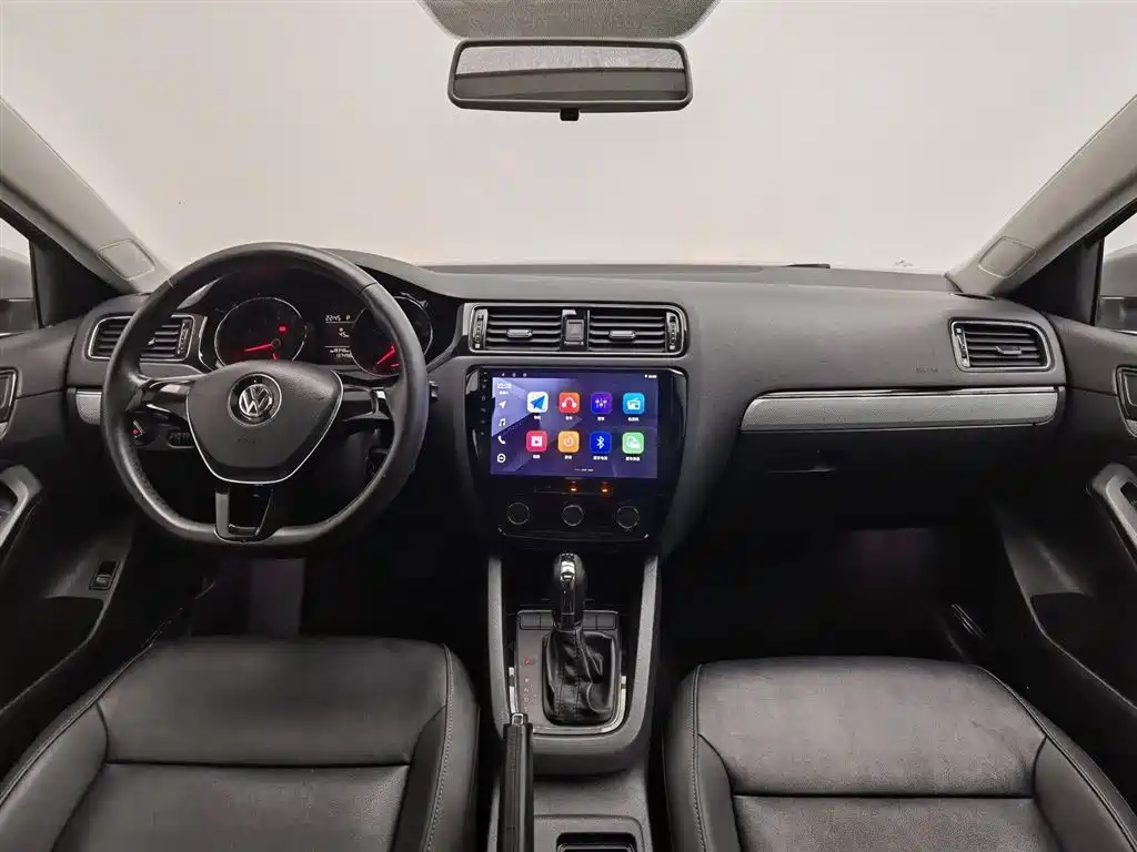 Volkswagen Sagitar 2015 230TSI AT Comfort