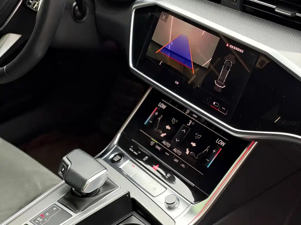 Audi A6L — миниатюра 6