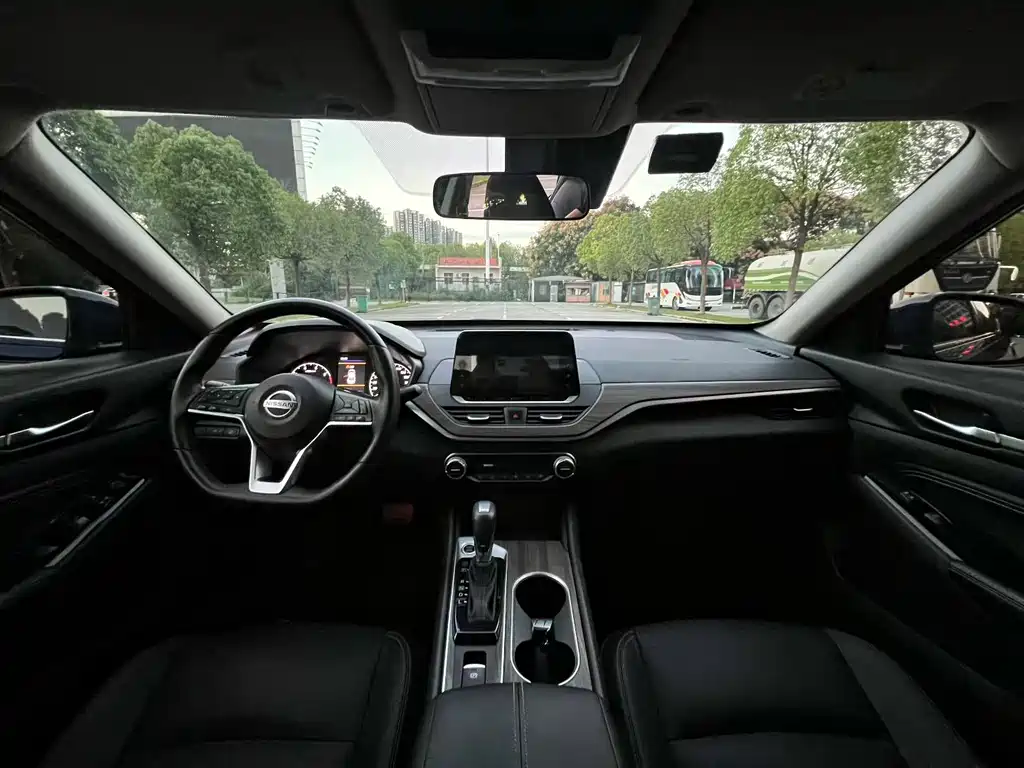 Nissan Teana — миниатюра 12