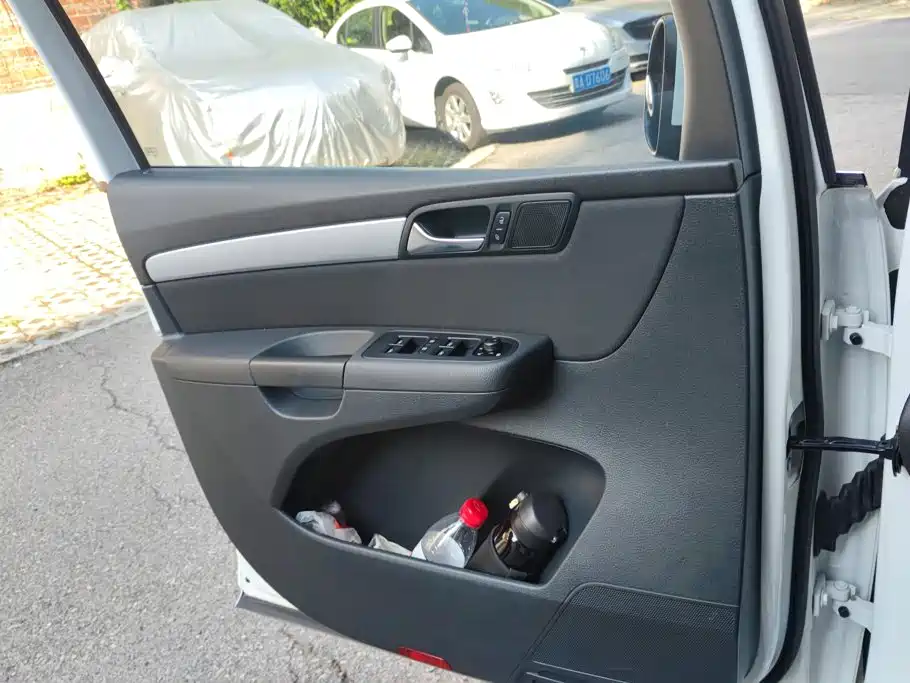 Volkswagen Sharan — миниатюра 7