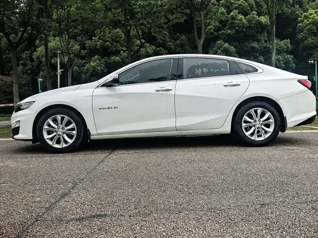 Chevrolet Malibu XL — миниатюра 7