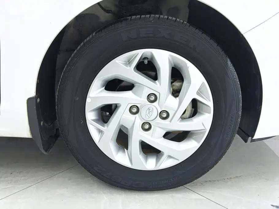 Hyundai Verna — миниатюра 6