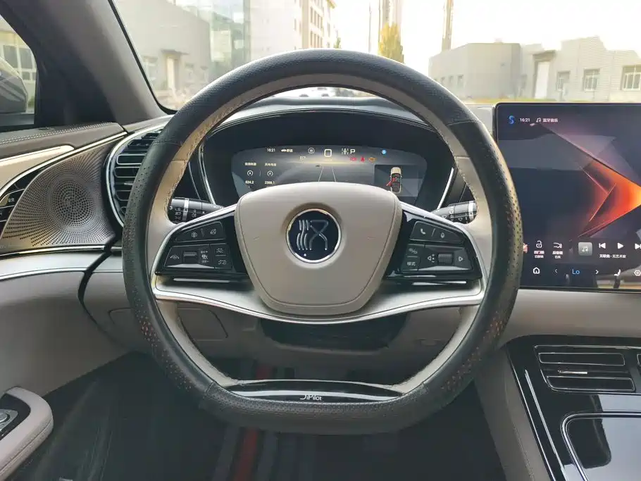 BYD Han — миниатюра 15