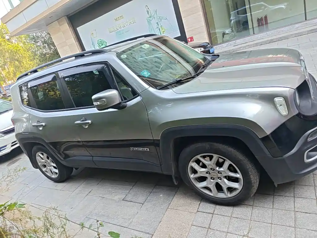 Jeep Renegade — миниатюра 26