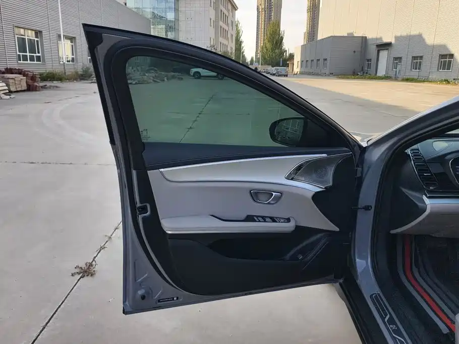 BYD Han — миниатюра 7