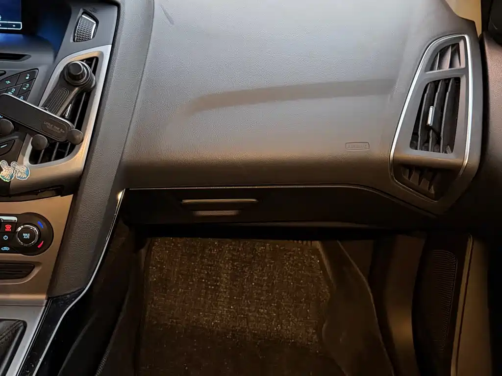 Ford Focus — миниатюра 12