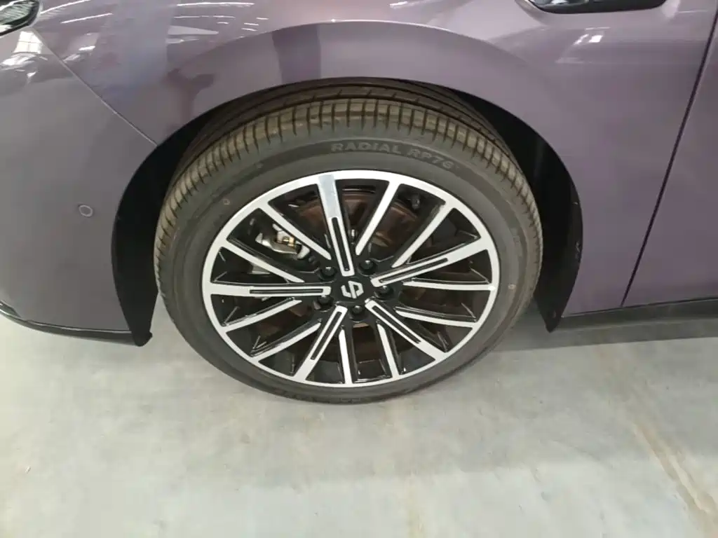 Leapmotor Leapmotor B01 — миниатюра 23